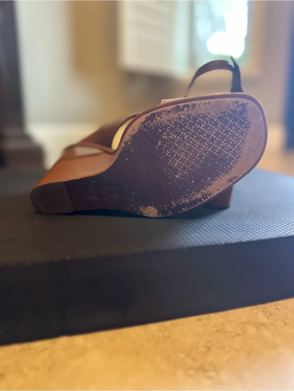 Tory Burch Tan Leather Crisscross Slingback Sandals Size 7.5